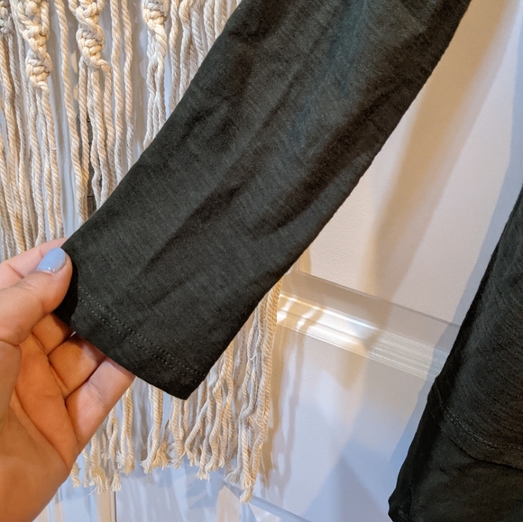 Vince Camuto top xs - Picture 6 of 12